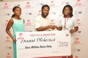 Director, Brand & Advertising, Enitan Denloye flanked by co-founder of Shuttlers, Busola Majekodunmi and founder of Shuttlers, Damilola Olokesusi during the prize presentation to the winners at Airtel Headquarters on Friday in Lagos.